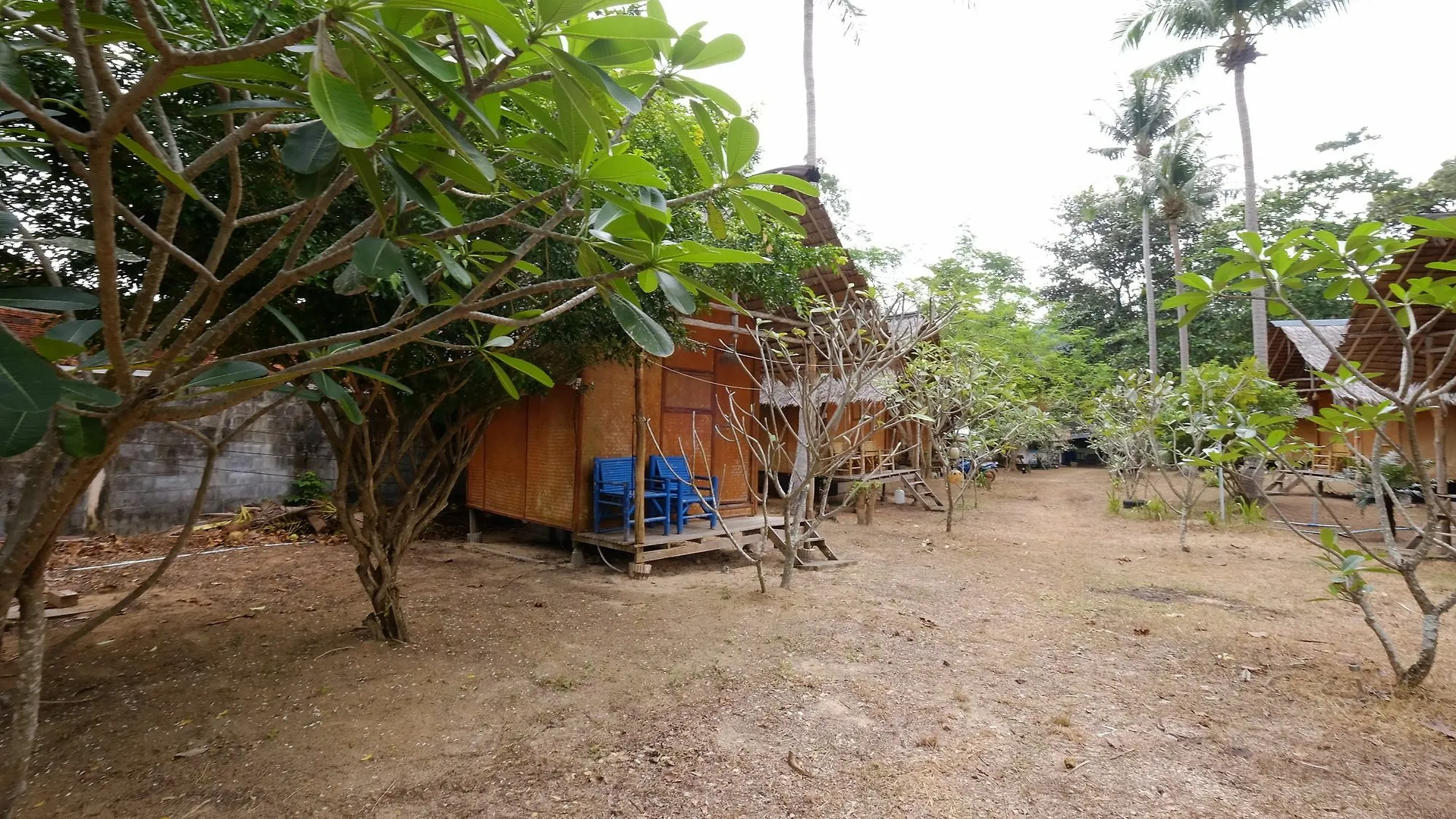 Ozone Beach Huts Ko Lanta 2*,  タイ王国